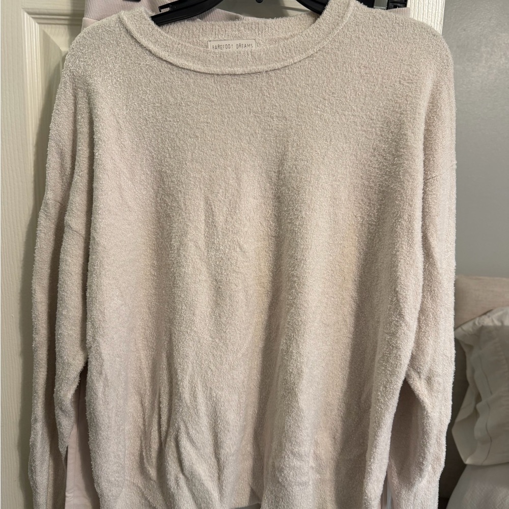 Barefoot Dreams Cozy Long-Sleeve Crewneck Pajama Top in Light Beige